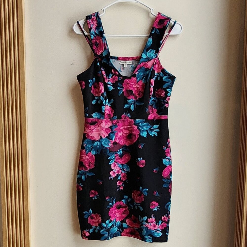 Charlotte Russe Black/Pink Floral Form Fitting Dress Size Small